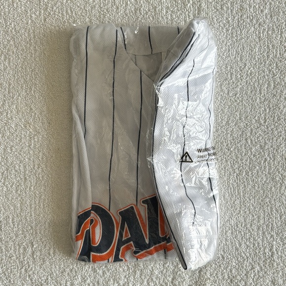 MLB San Diego Padres Adult Jersey - Picture 11 of 11